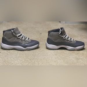 Selling Jordan’s 11 there cool greys size 8 color gray and white